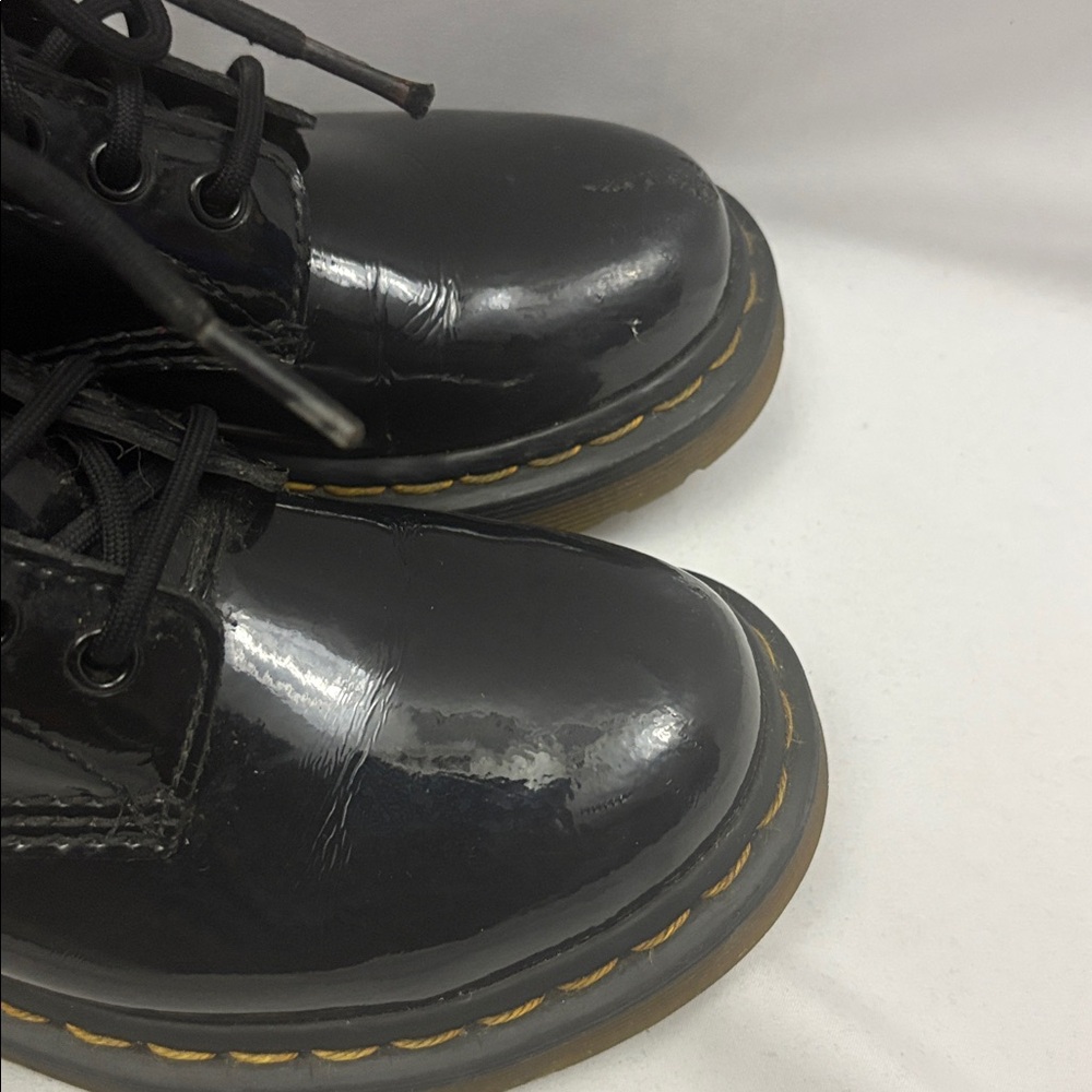 Dr. Martens Women’s 1460W Combat Boots Size 6 US 4 UK Patent Leather Black - Picture 4 of 15